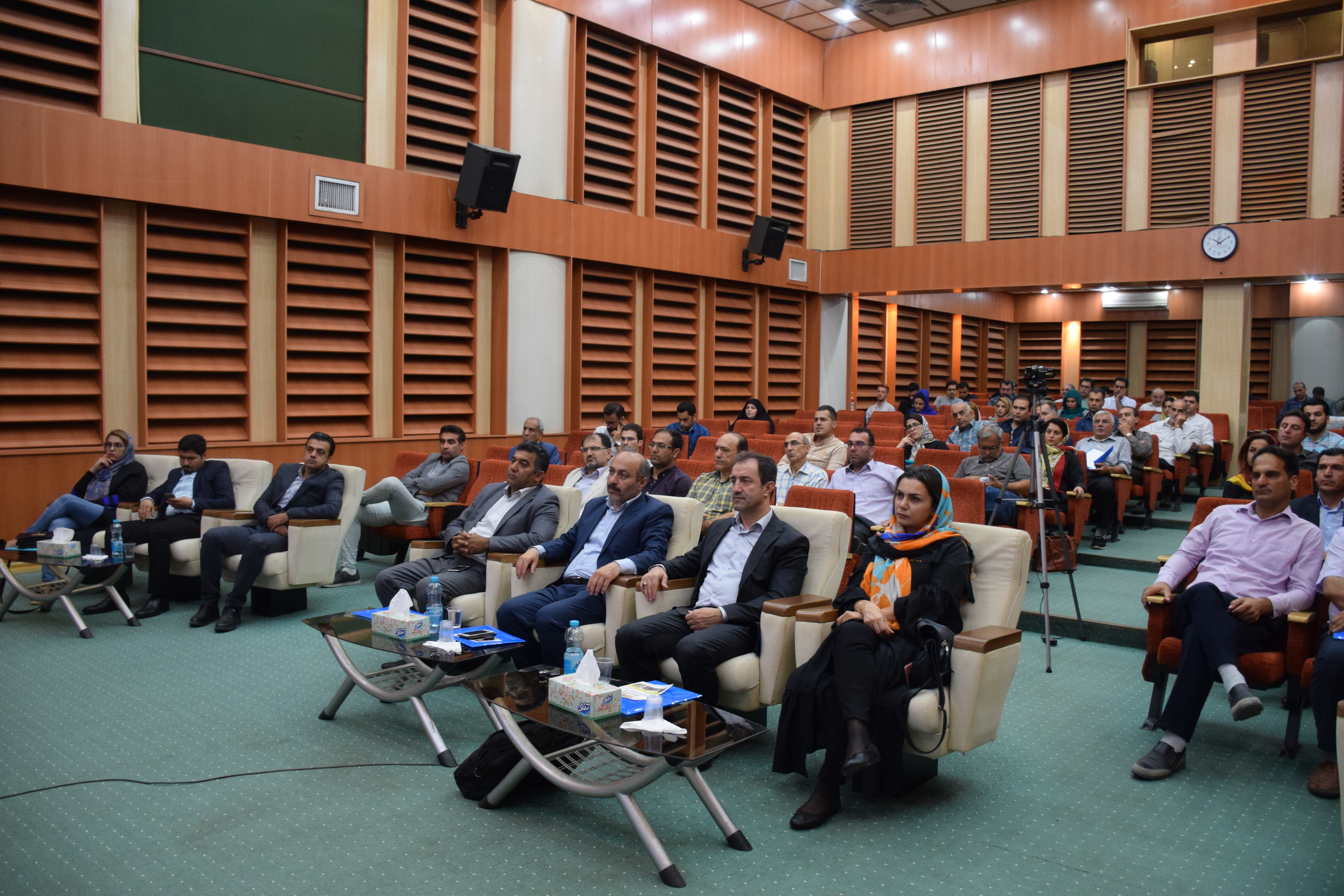 
سمینار آموزشی آشنایی با مصالح نوین و روش های پیشرفته ساختمان در نوشهر برگزار شد